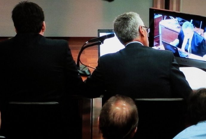 Peritos De Hacienda Declarando Como Testigos En El Jucio Del Caso 'Malaya'