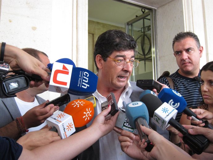 El Coordinador Provincial De IULV-CA, Diego Valderas. 