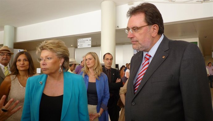 La Vicepresidenta Y Comisaria Europea De Justicia, Viviane Reding