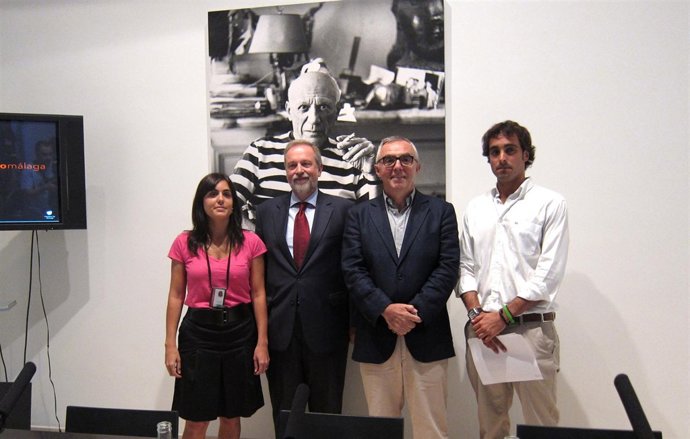 Presentación Del Proyecto Educativo Piloto 'Mira Más'