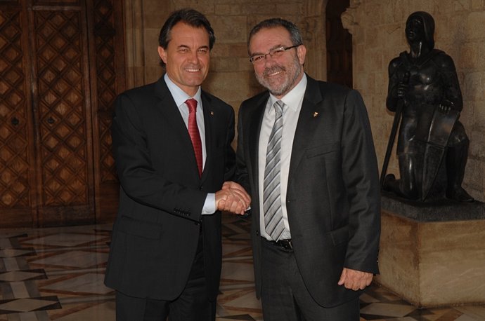 Mas Recibe Al Presidente De La Diputación De Lleida Joan Reñé