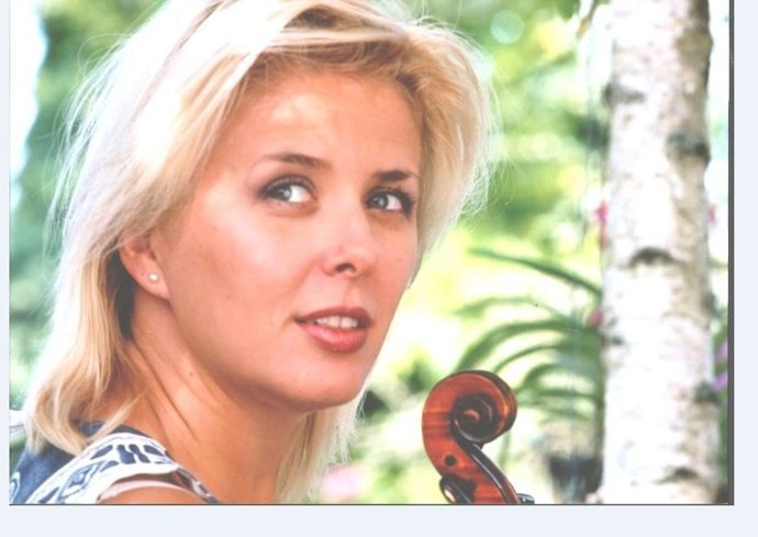 La Violinista Clara Cernat Actuó Este Sábado En El Festival