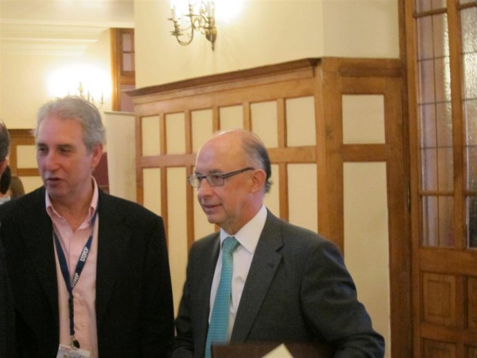 Cristóbal Montoro En Santander 