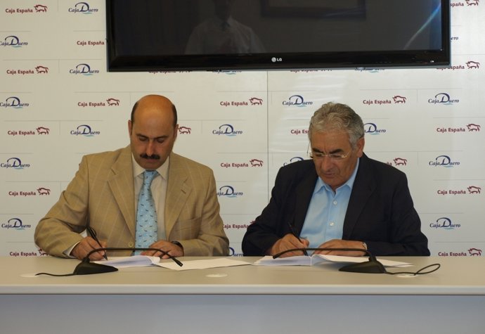 Firma Del Convenio Entre Caja España-Caja Duero Y Fundación Secretariado Gitano
