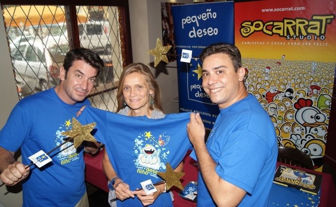 Camiseta Diseñada Por Arturo Valls Para Pequeño Deseo