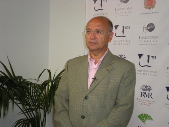 El Presidente De La Fundación Iberoamericana De Nutrición, Ángel Gil