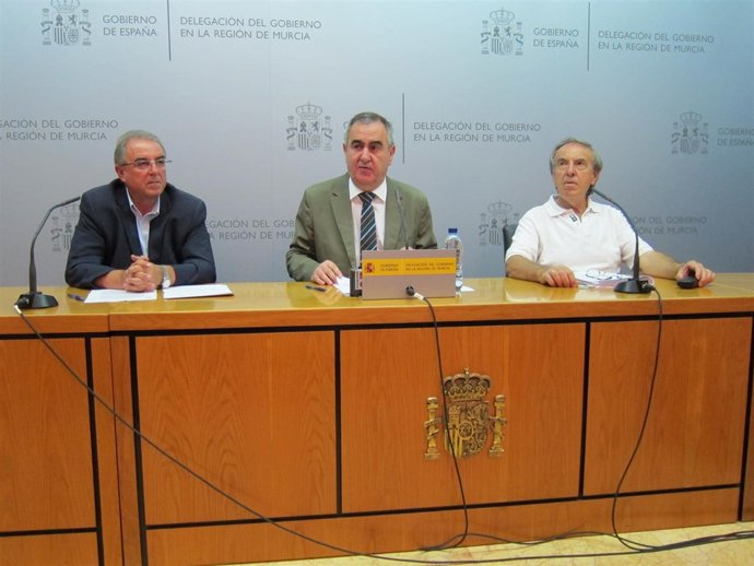 El Delegado Del Gobierno, Rafael González  Tovar