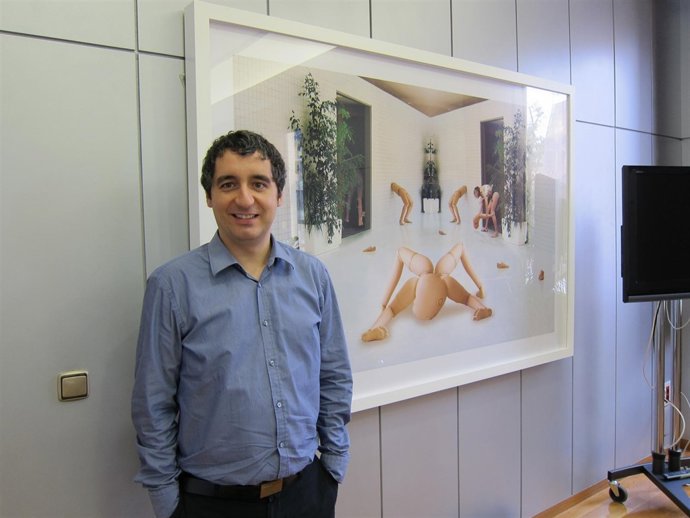 El Consejero De Cultura, Turismo Y Deportes, Pedro Alberto Cruz, En Su Despacho