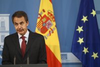 Zapatero insiste en que "el camino" es "reducir las capacidades de ETA" 
