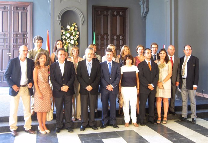 Griñán Preside La Toma De Posesión Del Rector De La Universidad De Cádiz