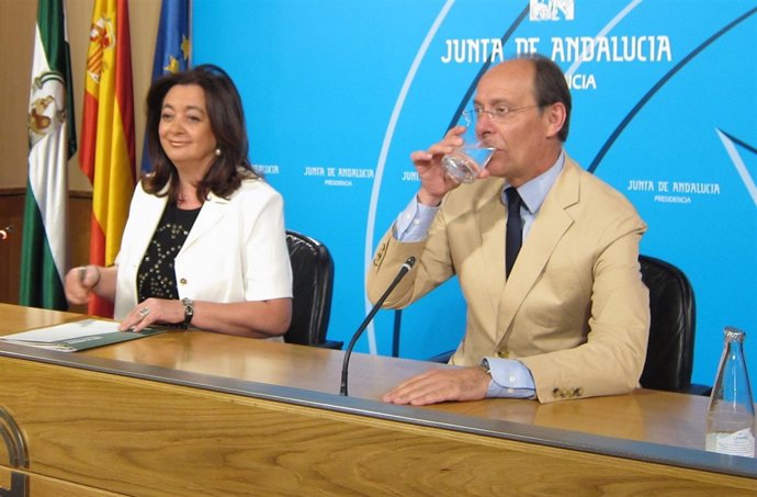 Mar Moreno Y José Juan Díaz Trillo, Este Martes En Rueda De Prensa