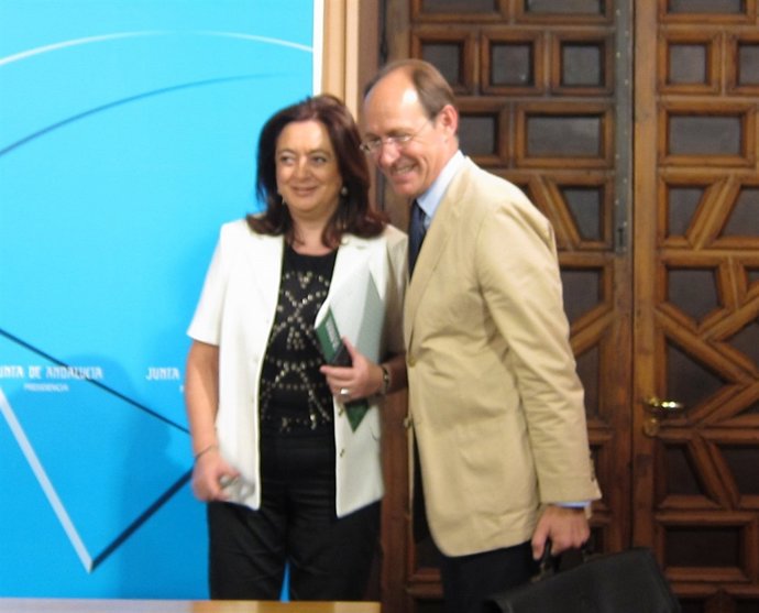 José Juan Díaz Trillo Junto A Mar Moreno, Este Martes