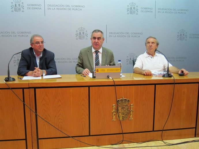 El Delegado Del Gobierno, Rafael González  Tovar