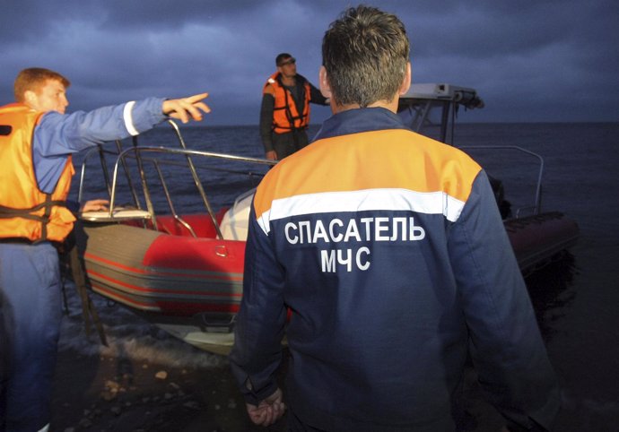 Equipo de rescate del crucero 'Bulgaria' en el Volga 