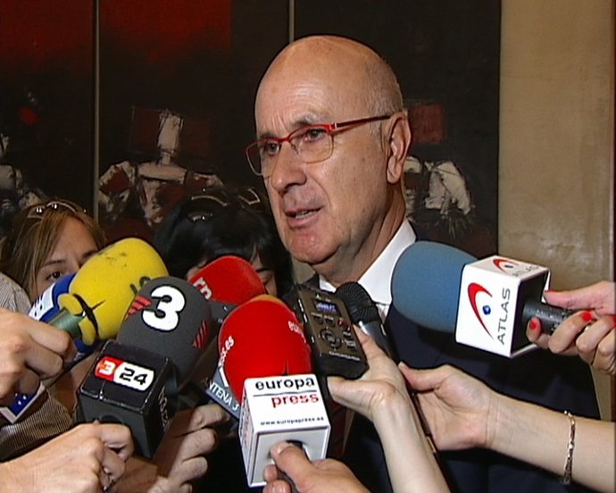 Duran:"Lamento que no se hayan reducido ministerios" 