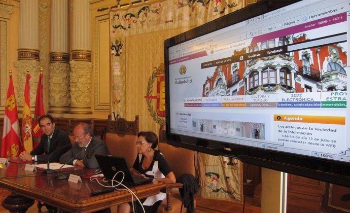 Presentación De La Inclusión De Documentos Municipales De Valladolid En La Web