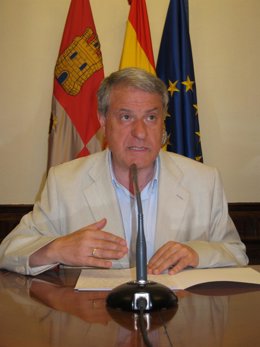 Jesús Málaga Durante La Rueda De Prensa