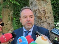 La Junta apoya el diálogo social pero no a través del CES, órgano que suprimirá