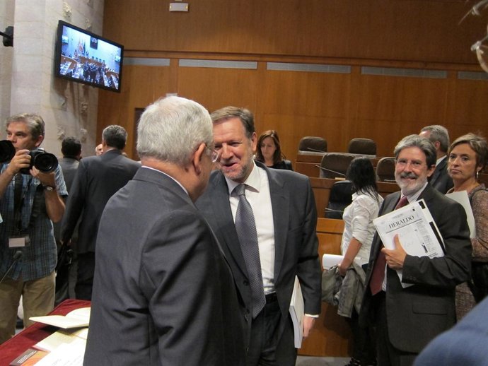 Iglesias Y Biel Hablan Despues De La Designación De Nuevos Senadores Autonómicos