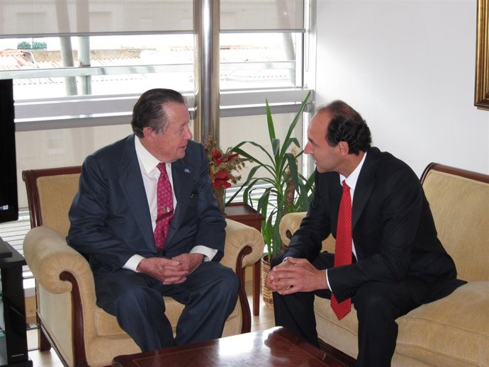 Ignacio Diego Junto Con Don Carlos De Borbón