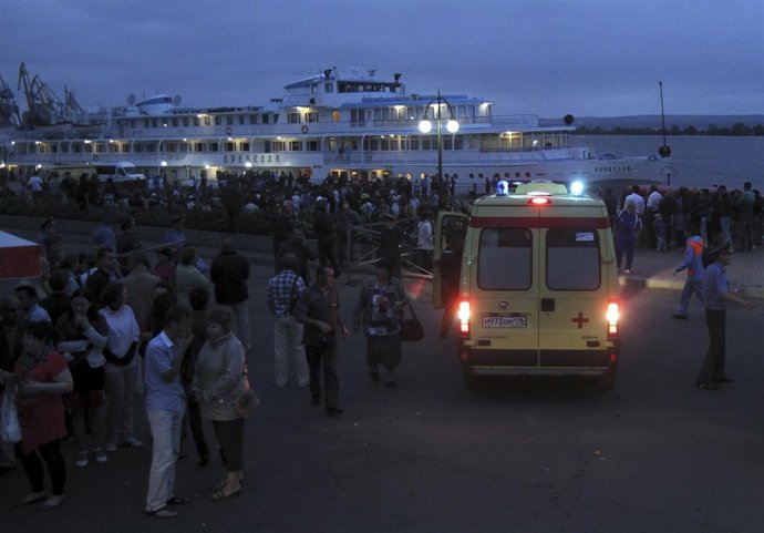 Naufragio Del 'Bulgaria'  En El Río Volga