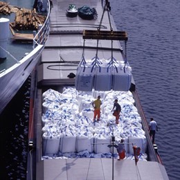 barco carguero transporte maritimo exportacion