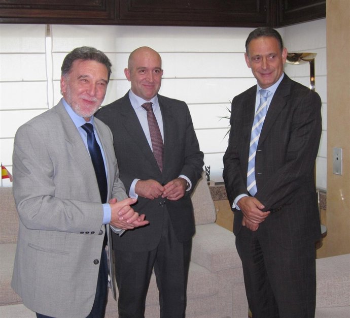 Miguel Alejo, Jesús Julio Carnero Y Cecilio Vadillo