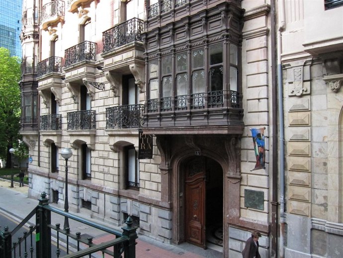 Fachada De La Casa Aburto