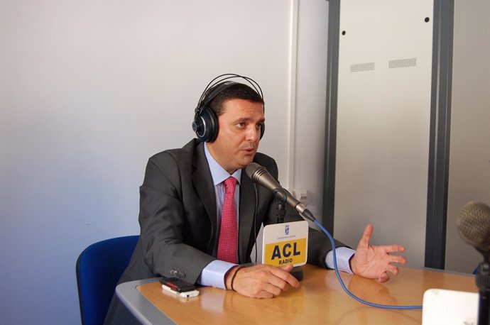 Javier A. Garcia Durante La Entrevista En ACL
