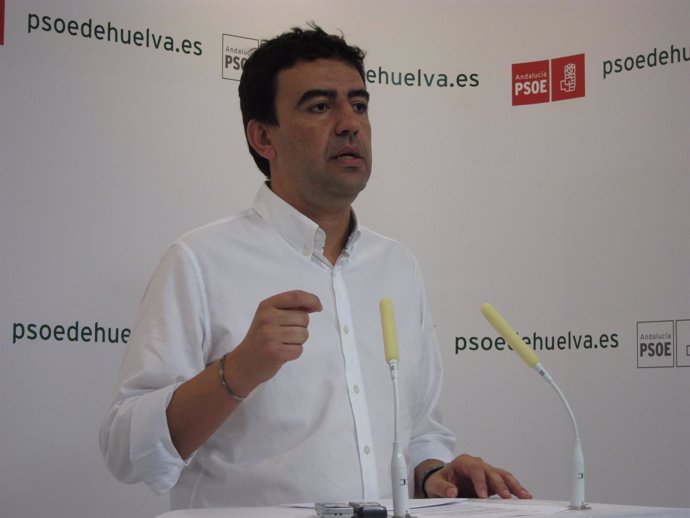 El Portavoz Del Grupo Socialista En El Parlamento Andaluz, Mario Jiménez. 