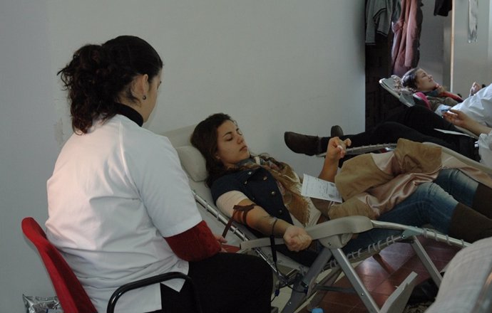 Donando sangre