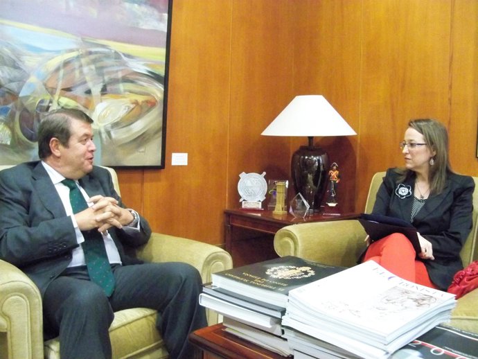 Reunión De La Consejera De Presidencia Y Justicia Con El Presidente Del TSJC