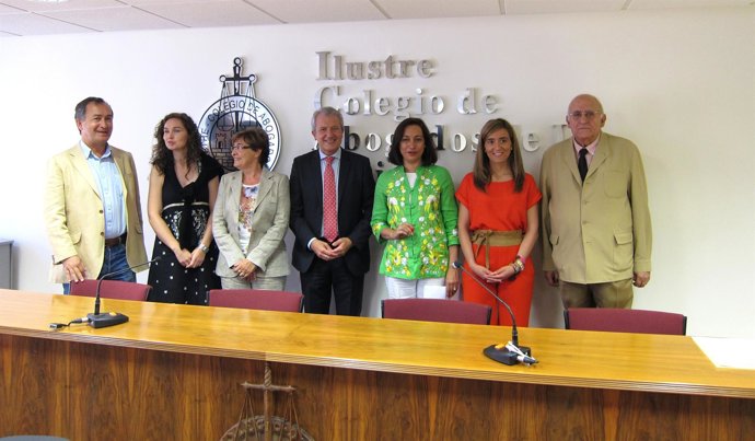 Entrega De Diplomas Honoríficos A Letrados Del Colegio De Abogados De La Rioja