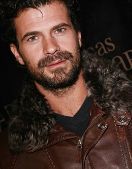 Posado Del Actor Rodolfo Sancho 