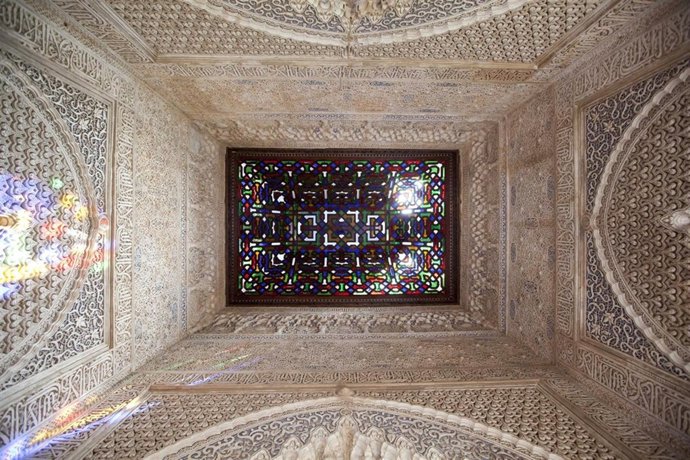 Restauracióon Del Mirador De Lindaraja De La Alhambra