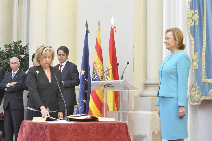 La Consejera De Educación, Universidad, Cultura Y Deporte, Dolores Serrat.