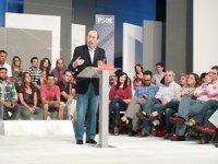 Rubalcaba: "Una vez que la gente ve un político que se corrompe, el mal está hecho"