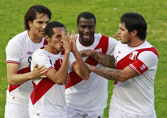 Perú Sorprende A Colombia Y Se Mete En Semifinales