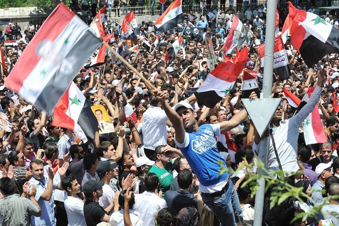 Manifestantes Tras El Discurso De Al Assad