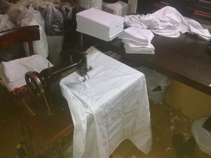 Máquina De Coser Intervenida (Operación Contra El Top Manta)