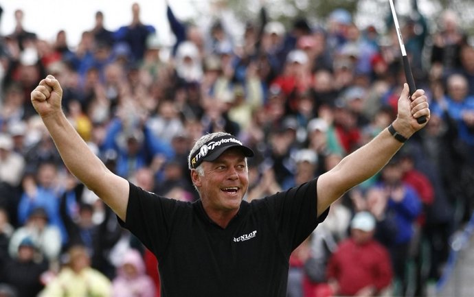 El Golfista Norirlandés Darren Clarke Celebra Su Victoria En El 'British'