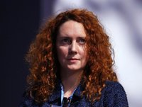 Libertad bajo fianza para Rebekah Brooks once horas después de ser detenida