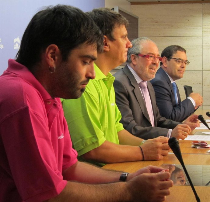 Nieto, Acitores Y Educadores 'Piensa La Noche'