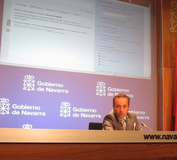 El Consejero Sánchez De Muniáin Estrena La Cuenta Twitter Del Gobierno.