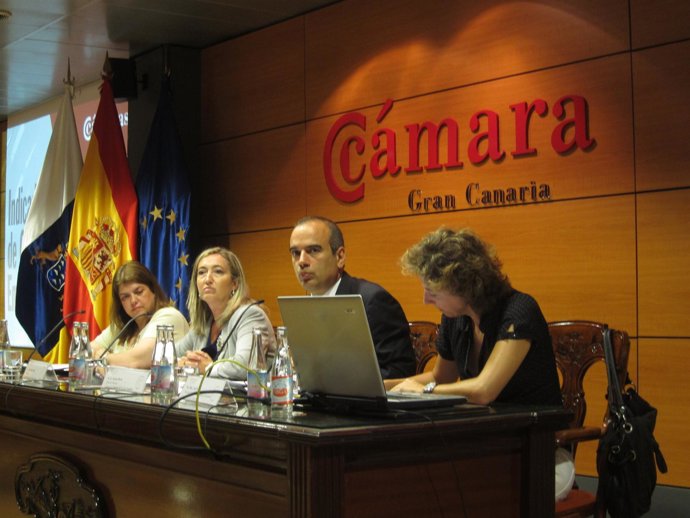 Dolores Franco, Pilar Alcaide, Vicente Dorta Y Lola Pérez (De Izq A Dch)