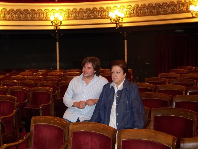 Corita Viamonte Acompañada De Luís Muñoz En El Teatro Principal De Zaragoza 