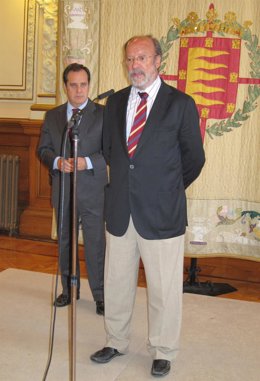 El Alcalde De Valladolid Comparece En Presencia De Pablo Trillo-Figueroa