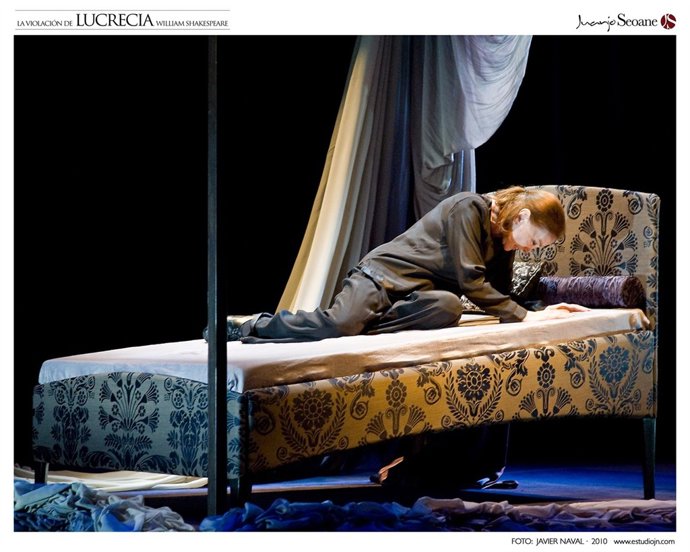 Una Escena Del Espectáculo 'La Violación De Lucrecia'