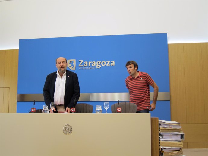 Los Portavoces De IU En El Ayto Zaragoza, José Alonso Y Pablo Muñoz