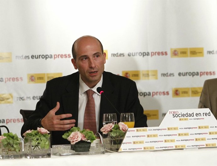 El Secretario De Estado De Telecomunicaciones, Juan Junquera